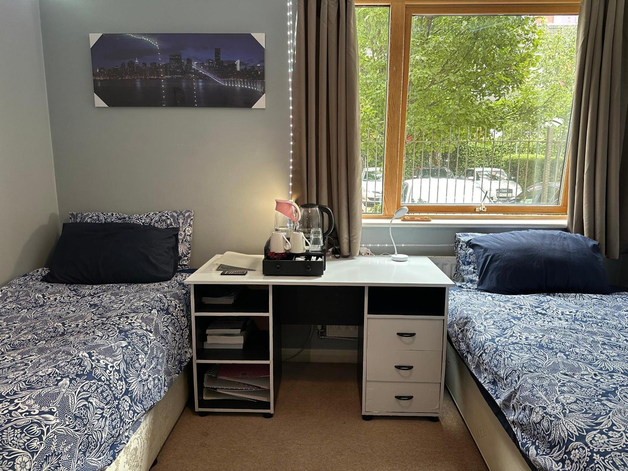 London Gateway Get-Away Lejlighed Hounslow Værelse billede